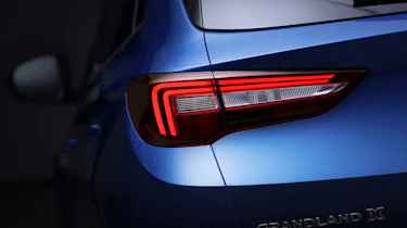 Vauxhall Grandland X - rear light detail