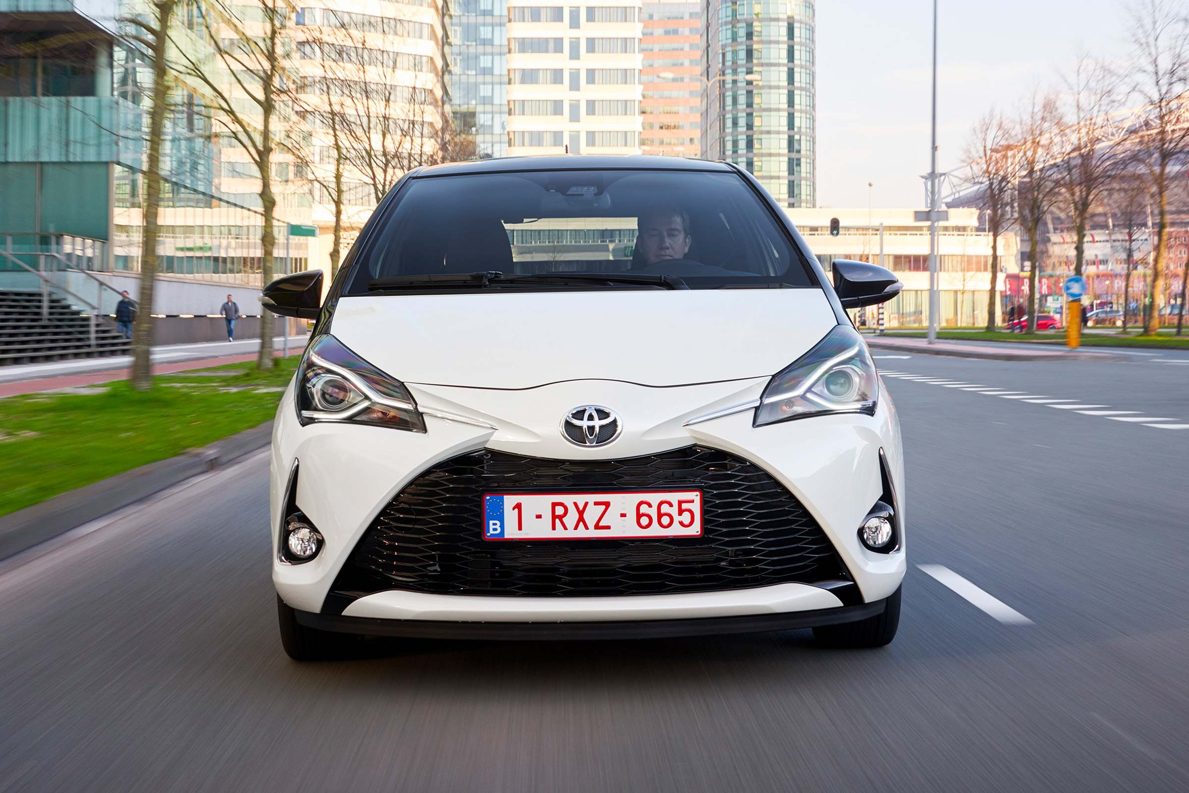 Toyota Yaris - full front