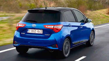 Toyota Yaris Hybrid Bi-Tone - rear