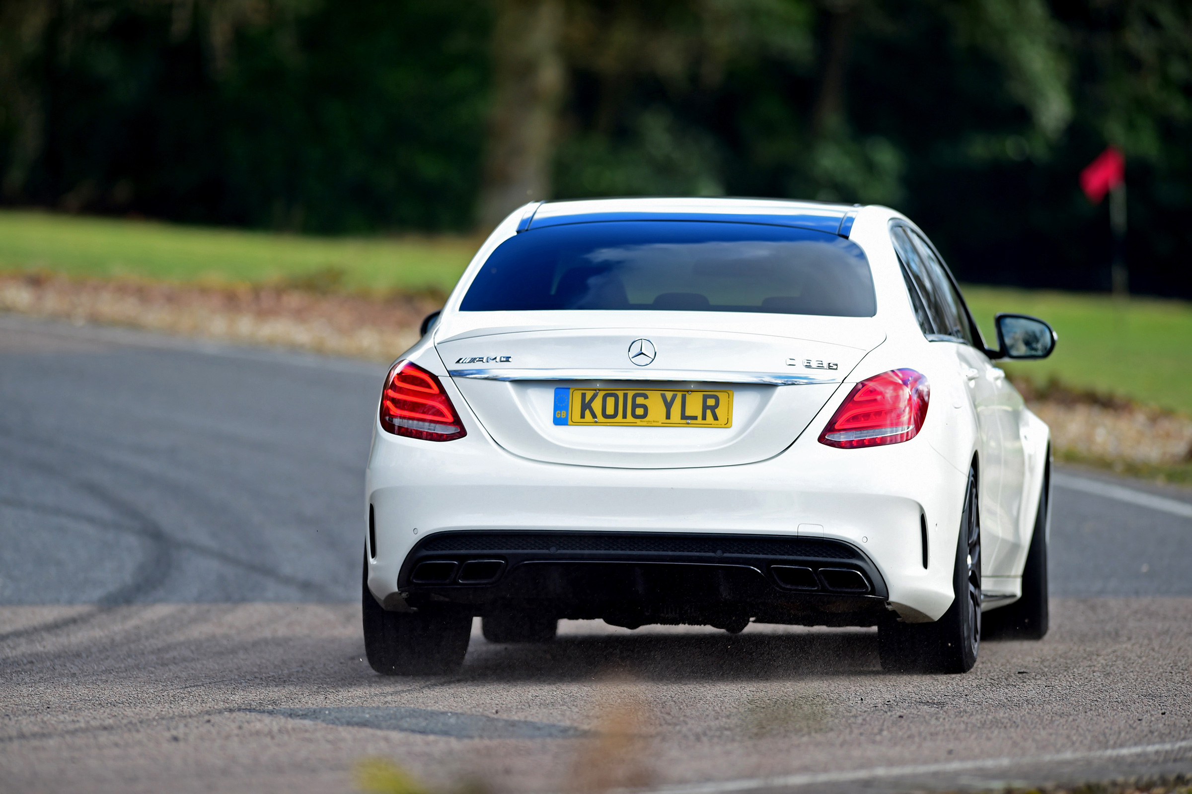 Alfa Romeo Giulia Quadrifoglio vs Mercedes-AMG C63