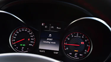 Alfa Romeo Giulia Quadrifoglio vs Mercedes-AMG C63