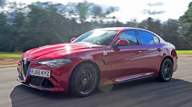 Alfa Romeo Giulia Quadrifoglio vs Mercedes-AMG C63