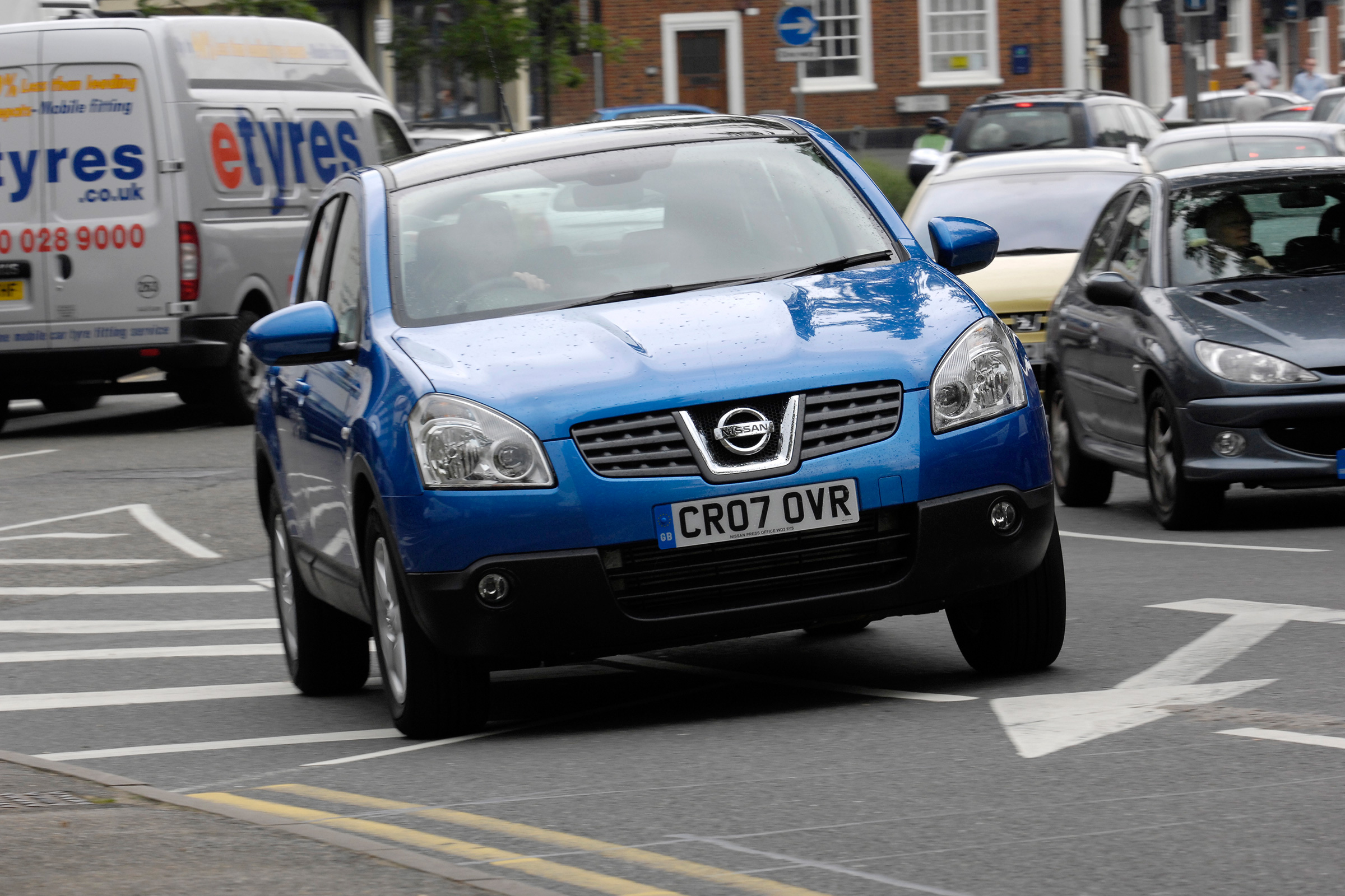 Best cars for under £3,000 - Nissan Qashqai