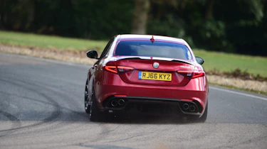 Alfa Romeo Giulia Quadrifoglio vs Mercedes-AMG C63