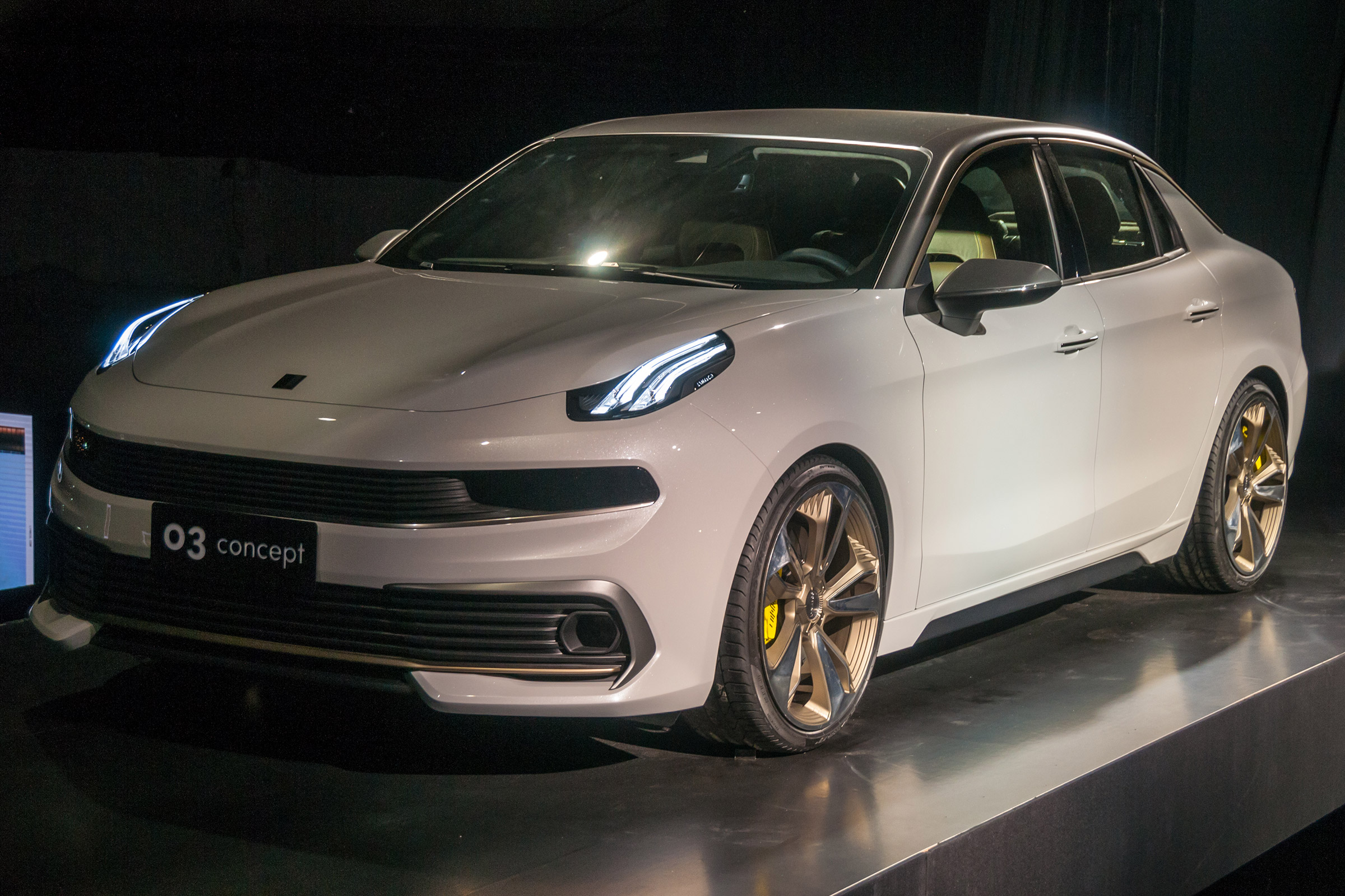 LYNK &amp; CO 03 concept - show front