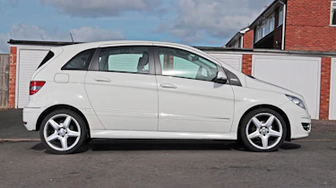 Used Mercedes B-Class - side