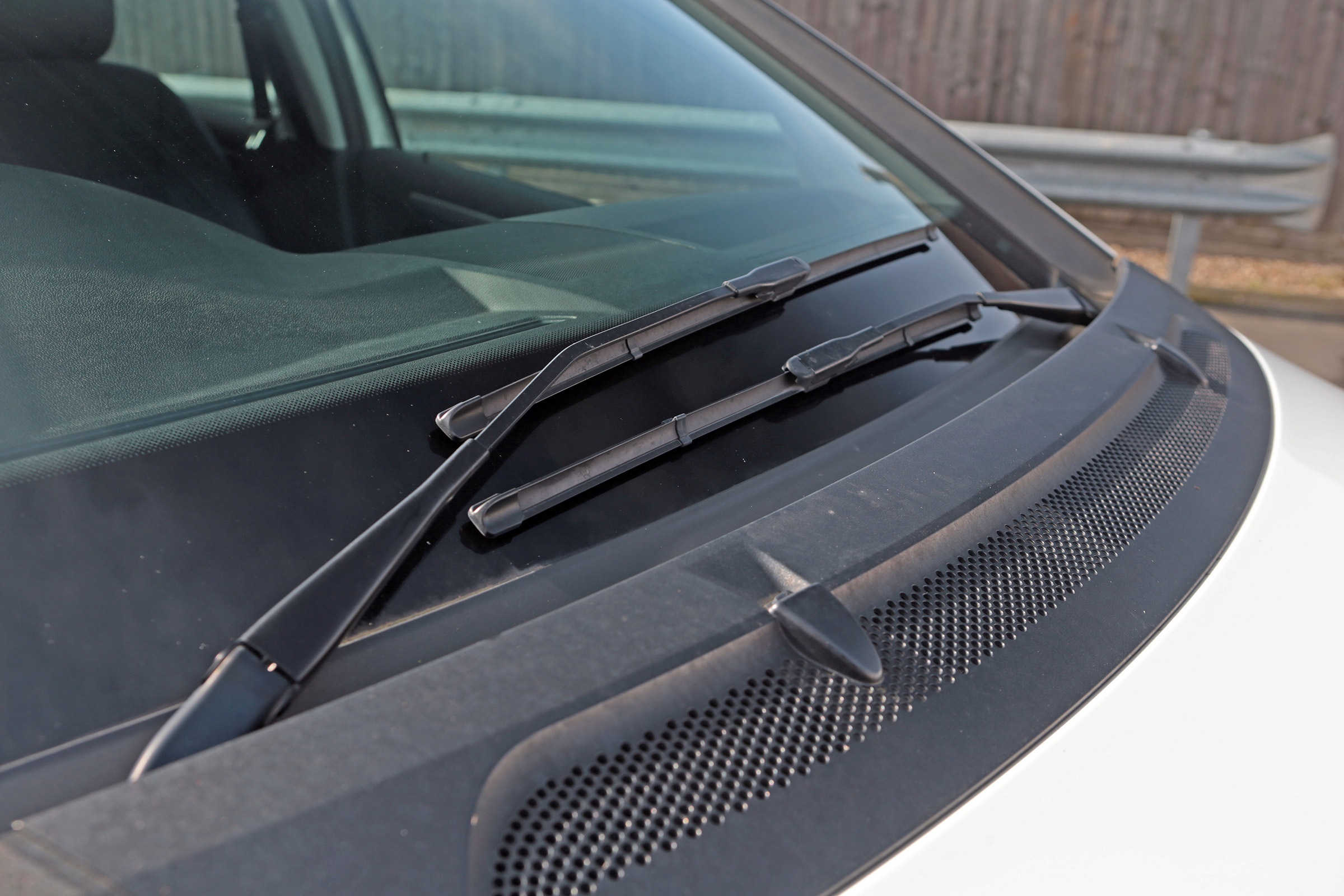 Used Mercedes B-Class - front wiper