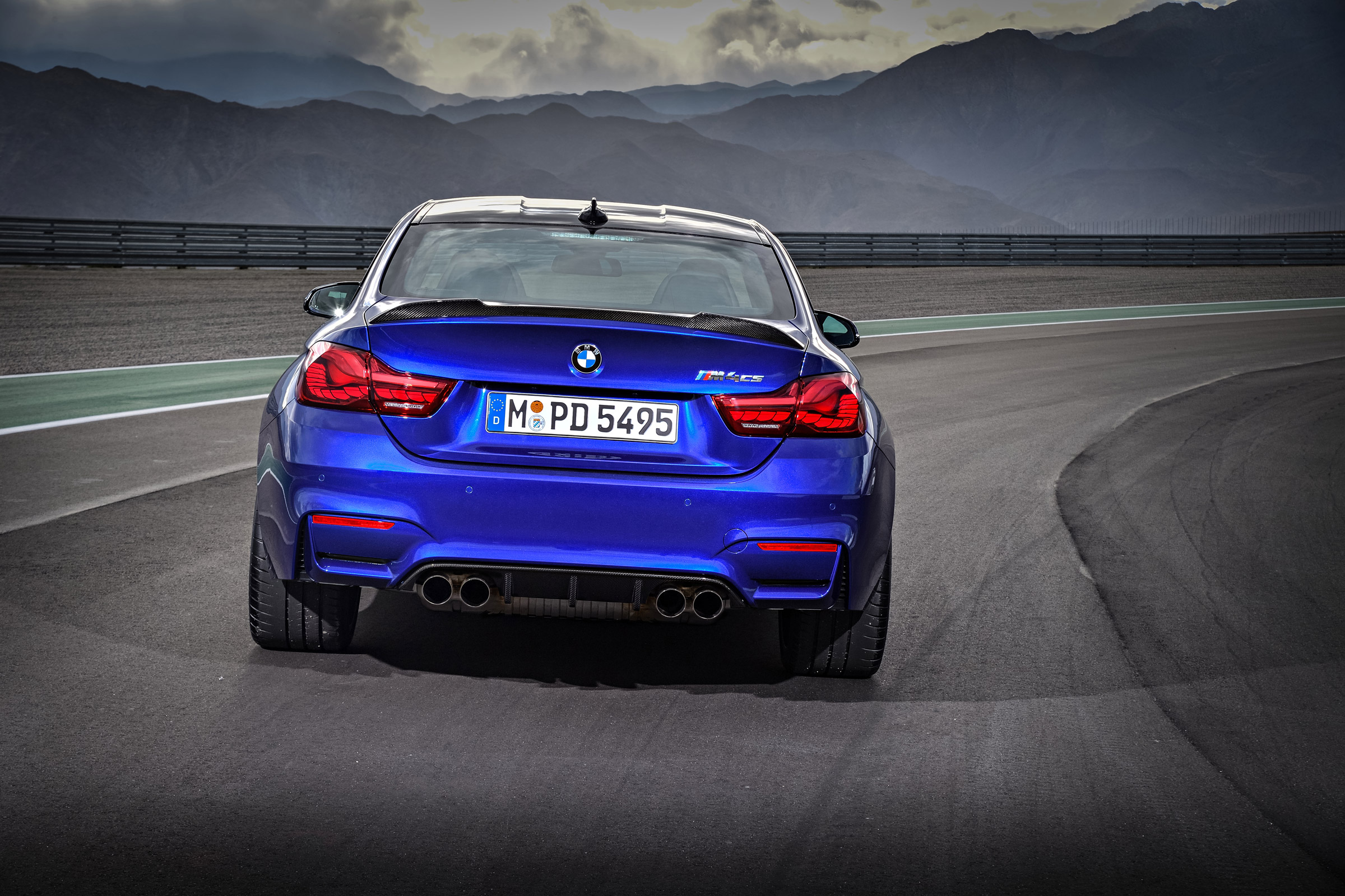BMW M4 CS 2017 rear