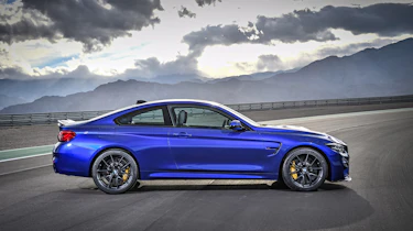 BMW M4 CS 2017 side