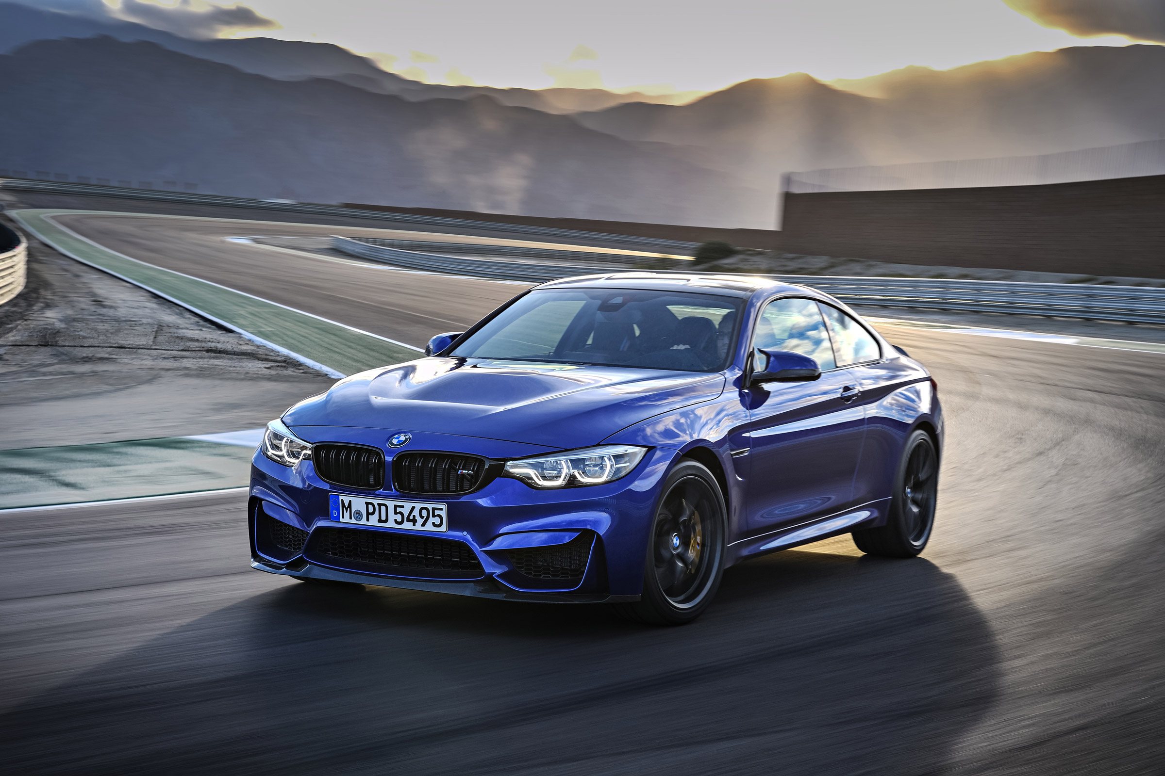 BMW M4 CS 2017