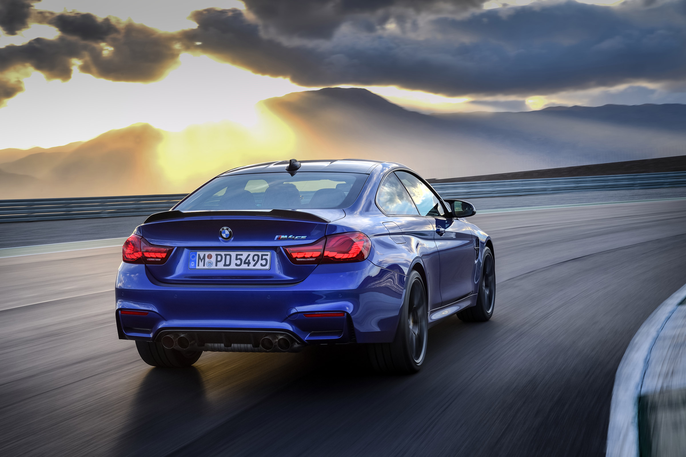BMW M4 CS 2017