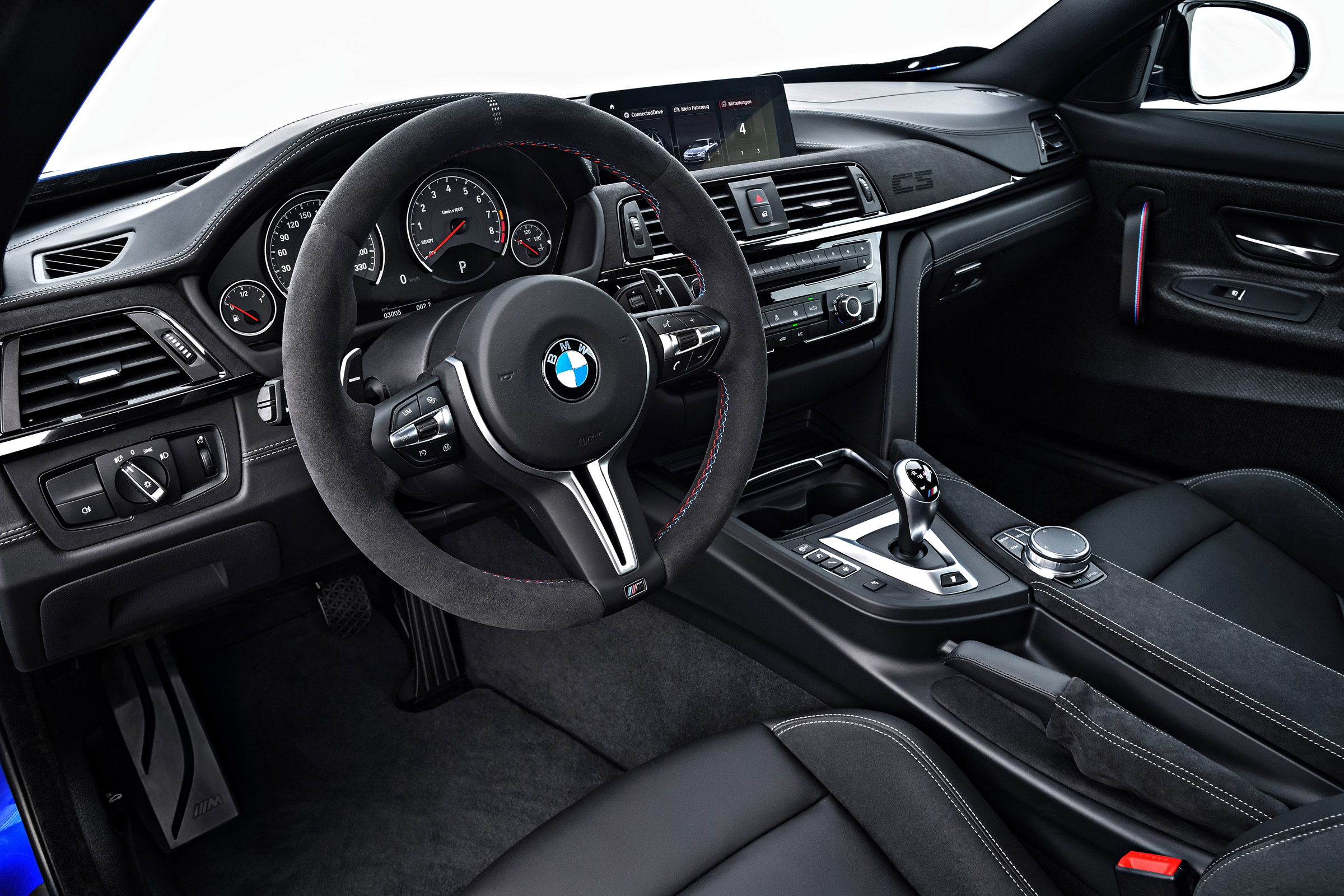 BMW M4 CS 2017 interior