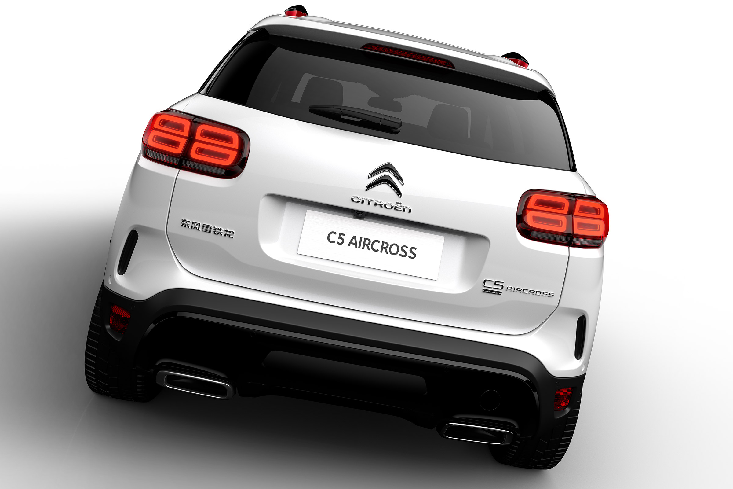 Citroen C5 Aircross - full rear