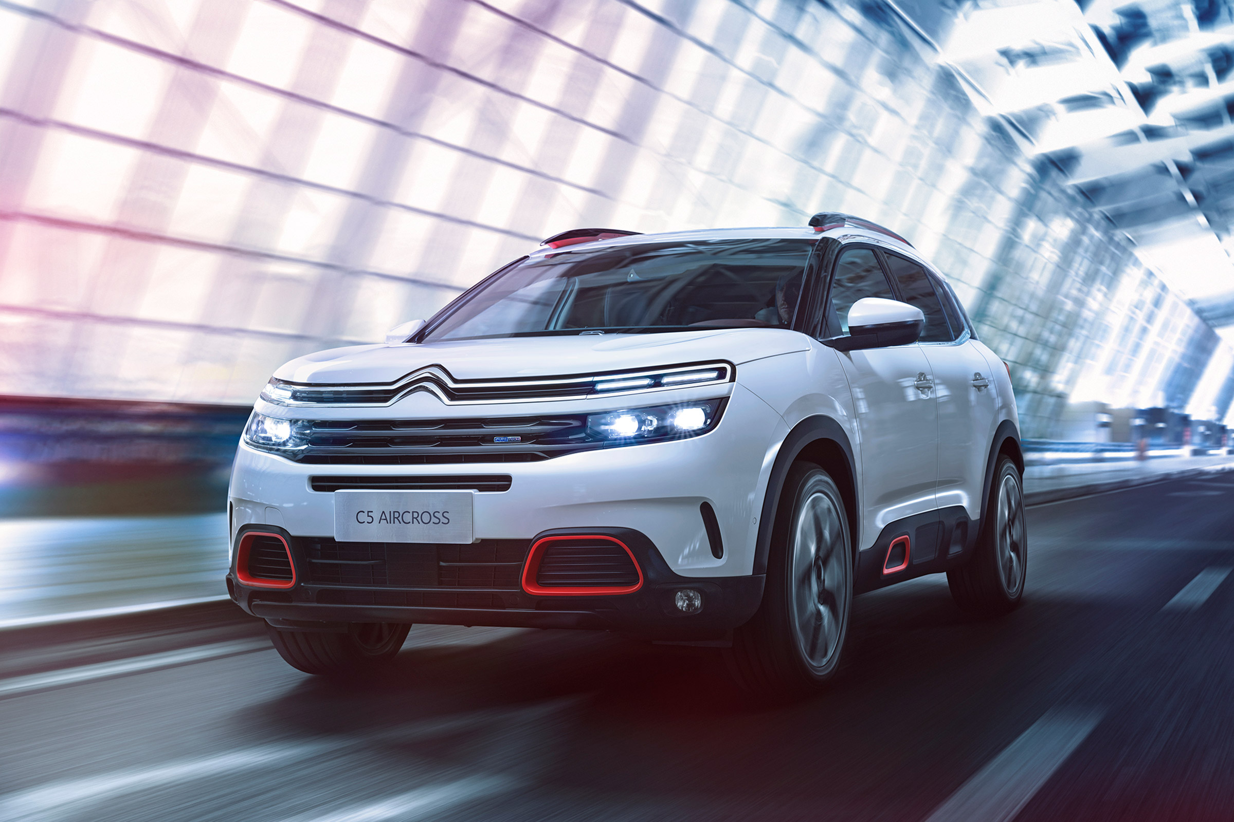 Citroen C5 Aircross - front tracking