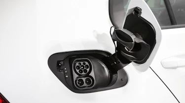 Volkswagen e-Golf - charging point