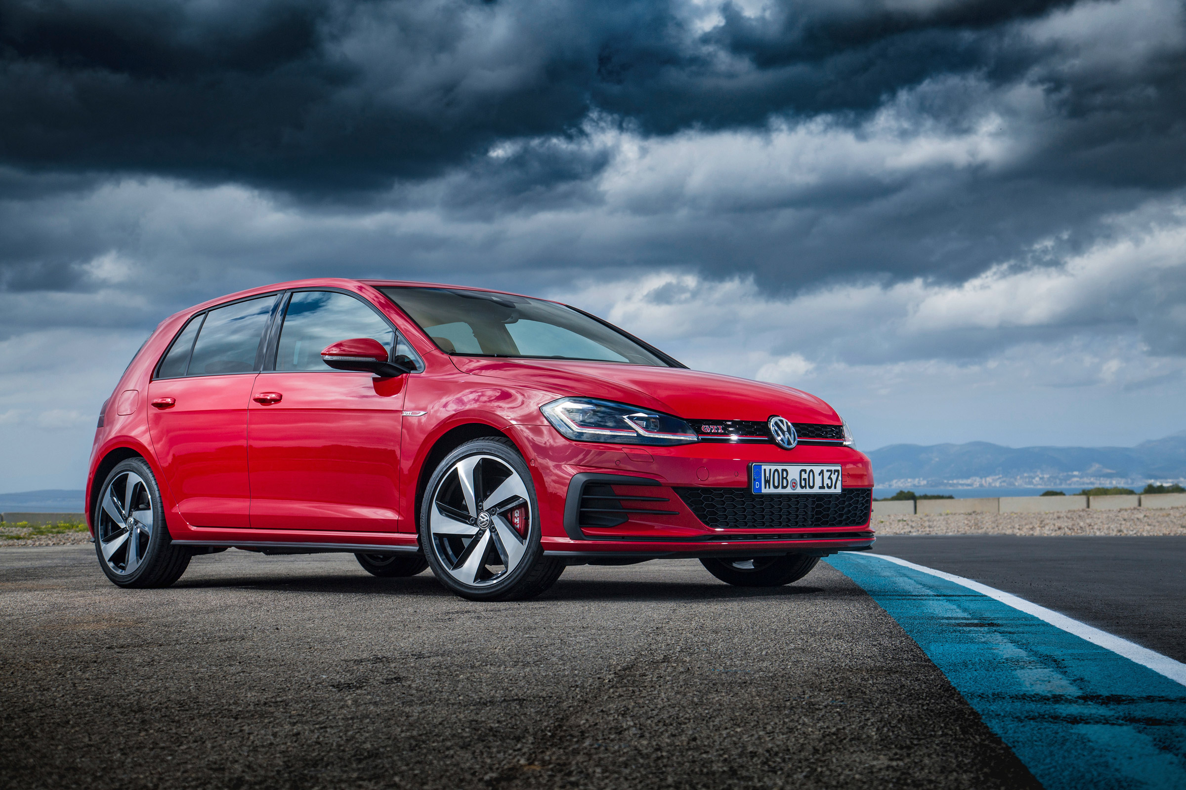 Volkswagen Golf GTI Performance Pack 2017 static