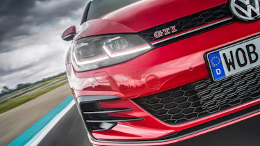 Volkswagen Golf GTI Performance Pack 2017 detail