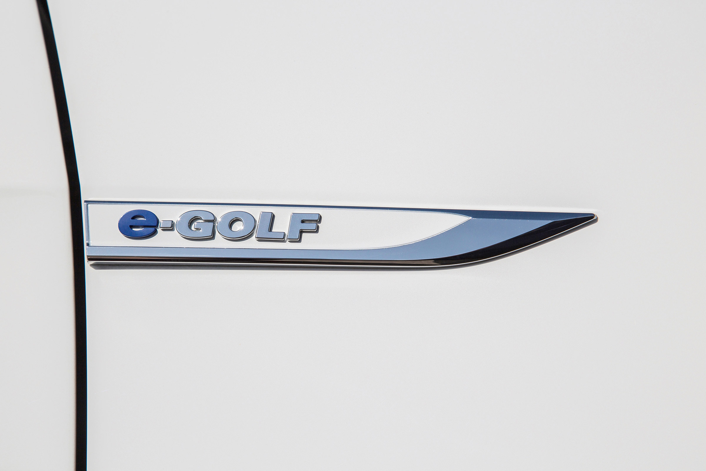 Volkswagen e-Golf - e-Golf logo