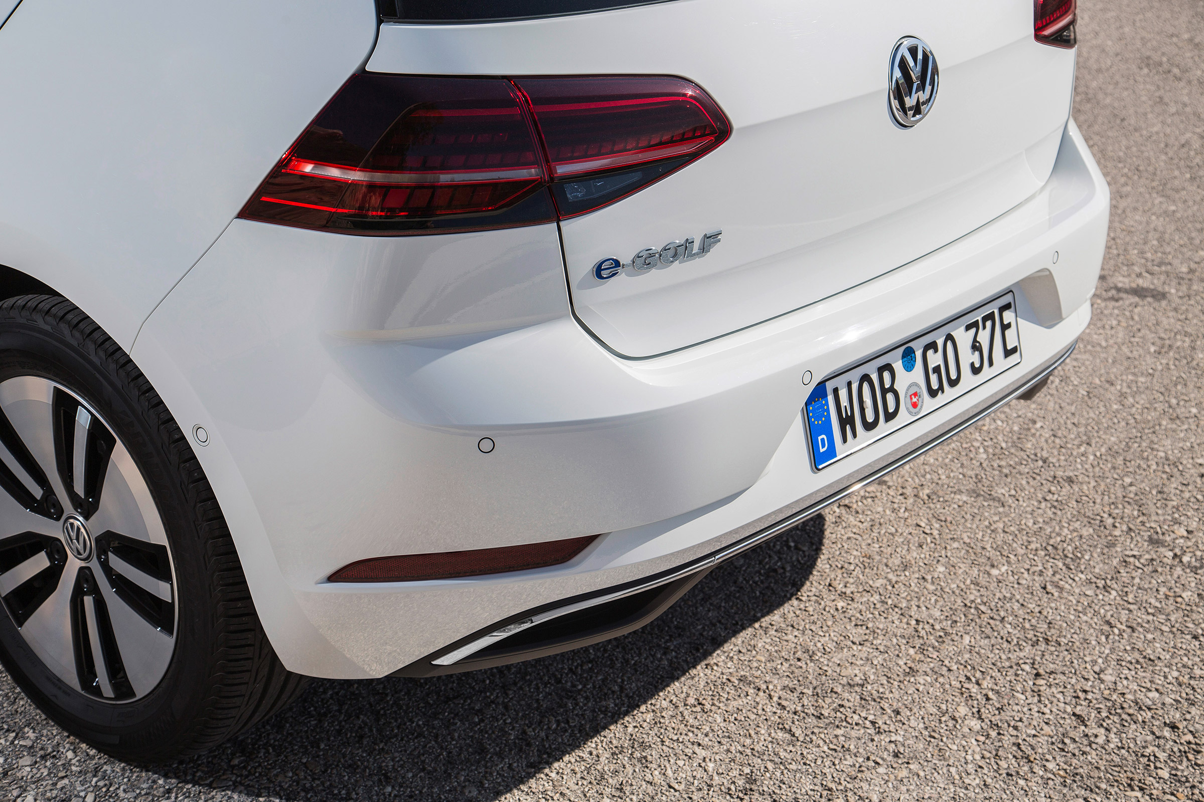 Volkswagen e-Golf - rear detail