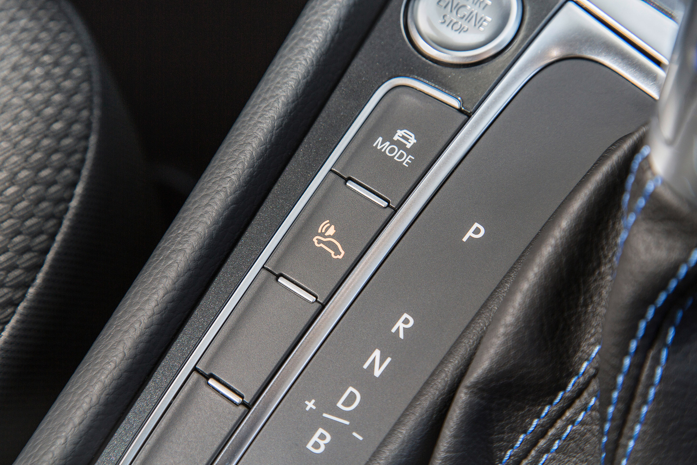 Volkswagen e-Golf - controls