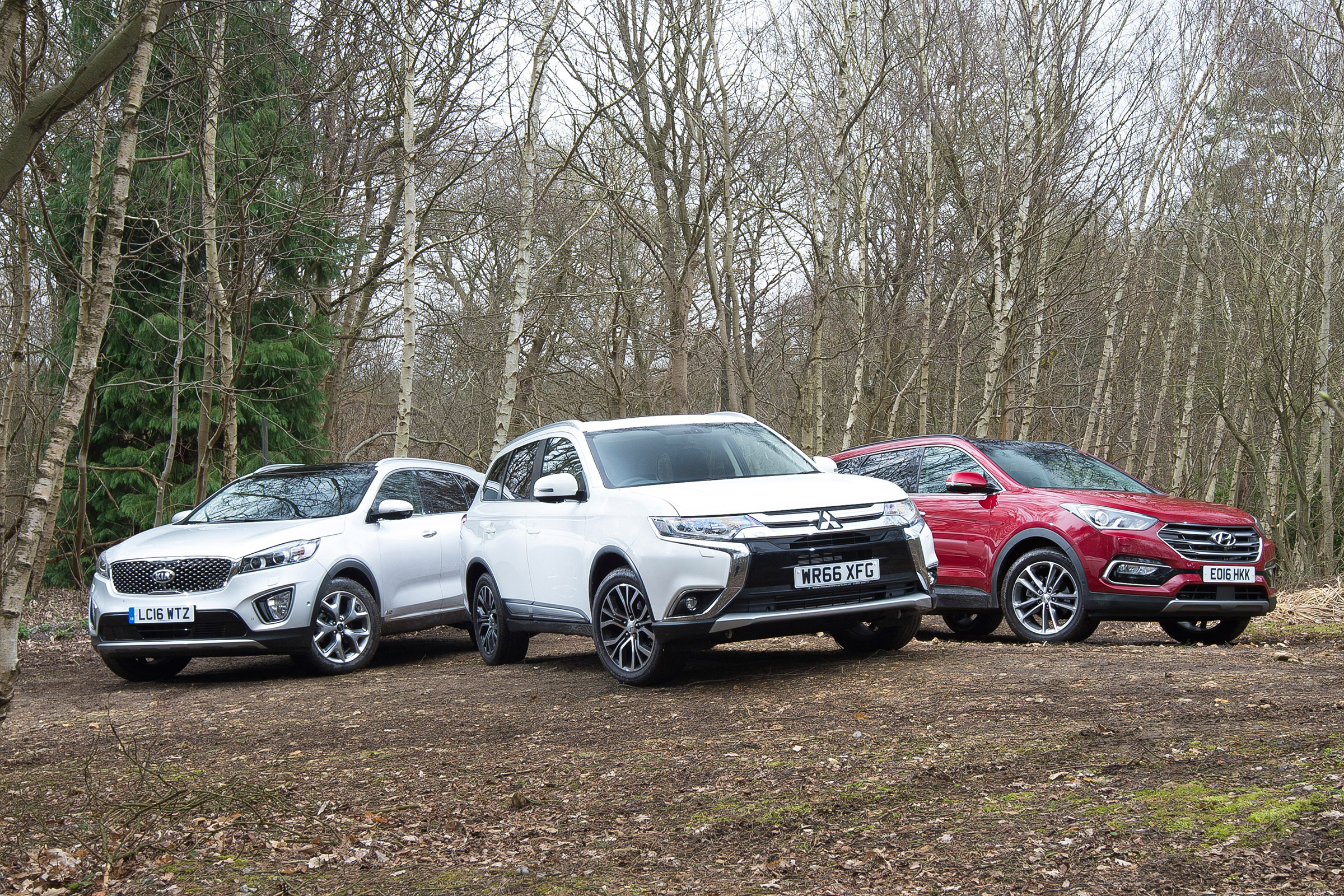 Mitsubishi Outlander vs Hyundai Santa Fe vs Kia Sorento - header