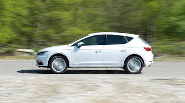 SEAT Leon - side