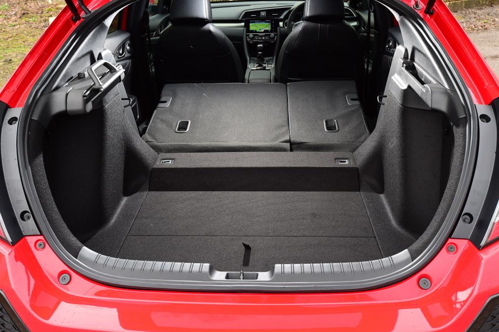 Honda Civic 1.0 - boot seats down