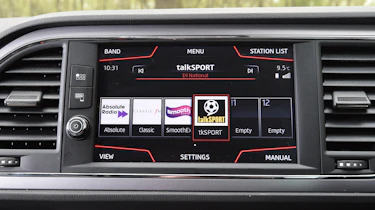 SEAT Leon - infotainment screen