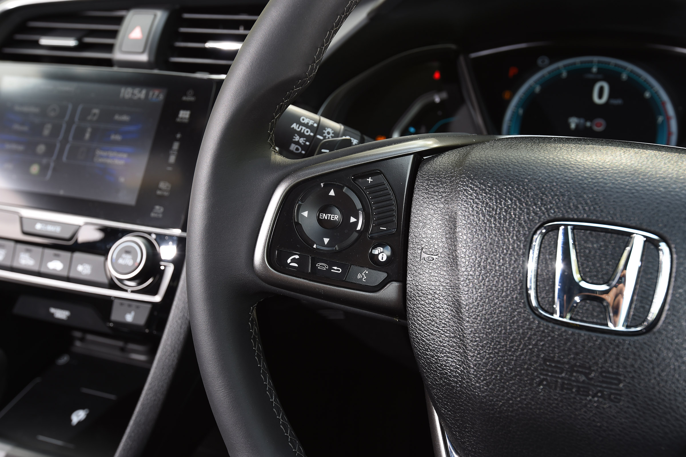 Honda Civic 1.5 - steering wheel