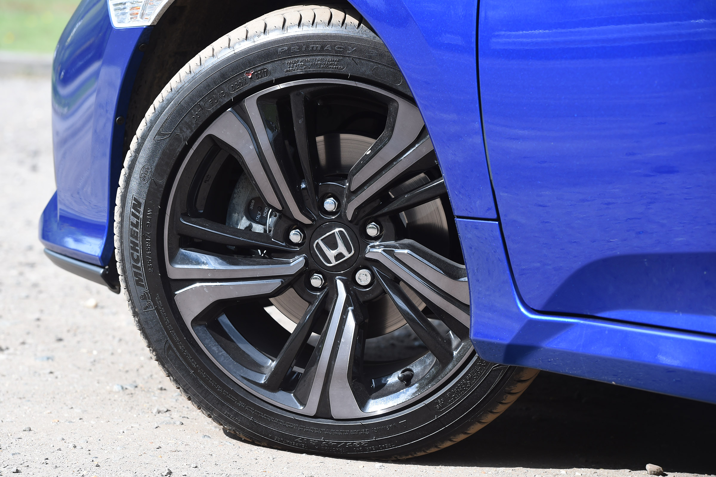 Honda Civic 1.5 - wheel detail