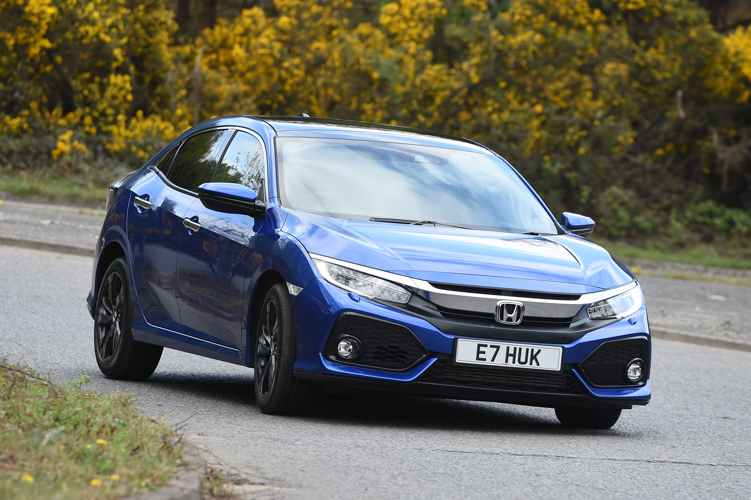 Honda Civic 1.5 - front cornering