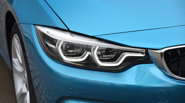 BMW 440i - front lights