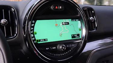 MINI JCW Countryman - sat-nav