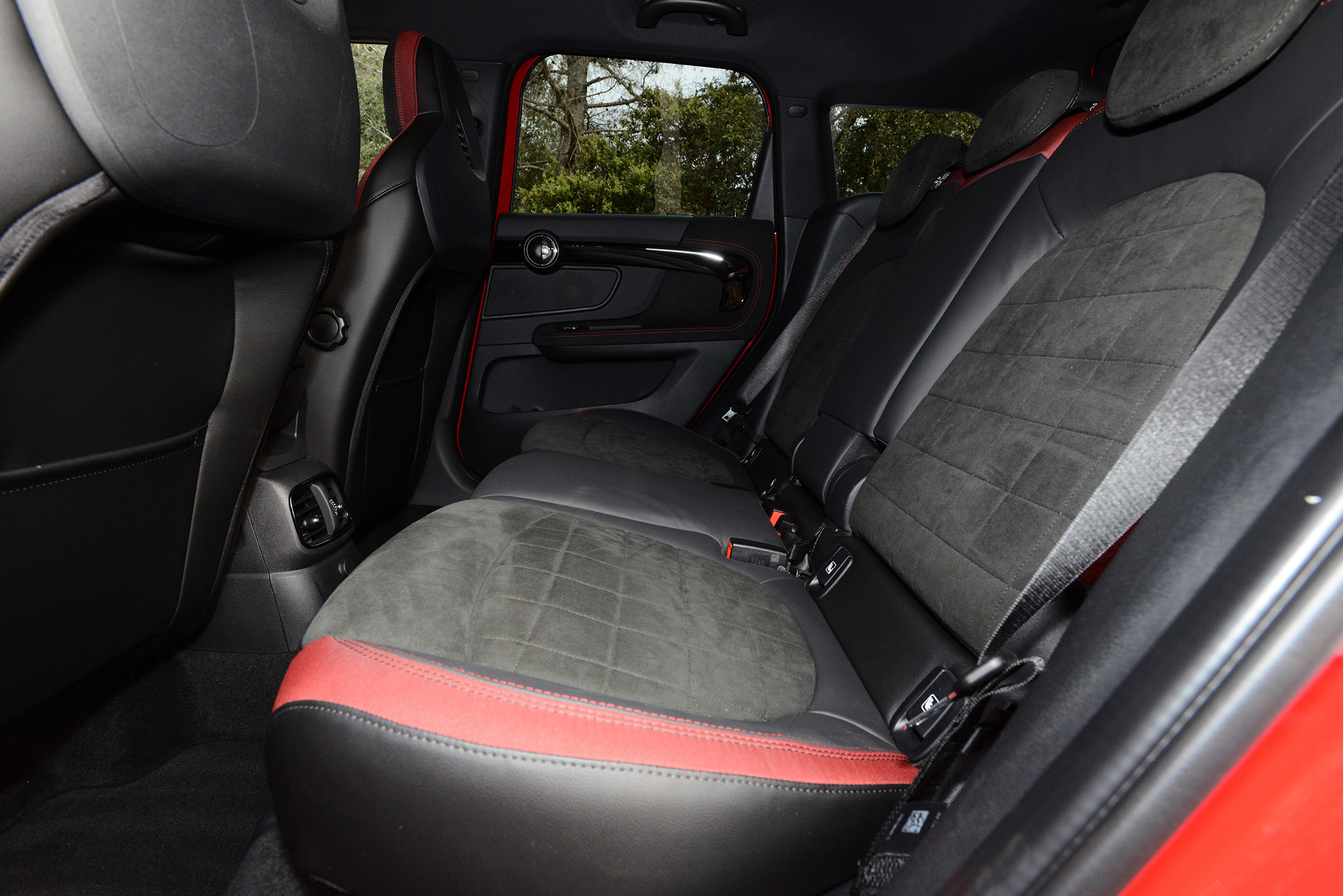 MINI JCW Countryman - rear seats