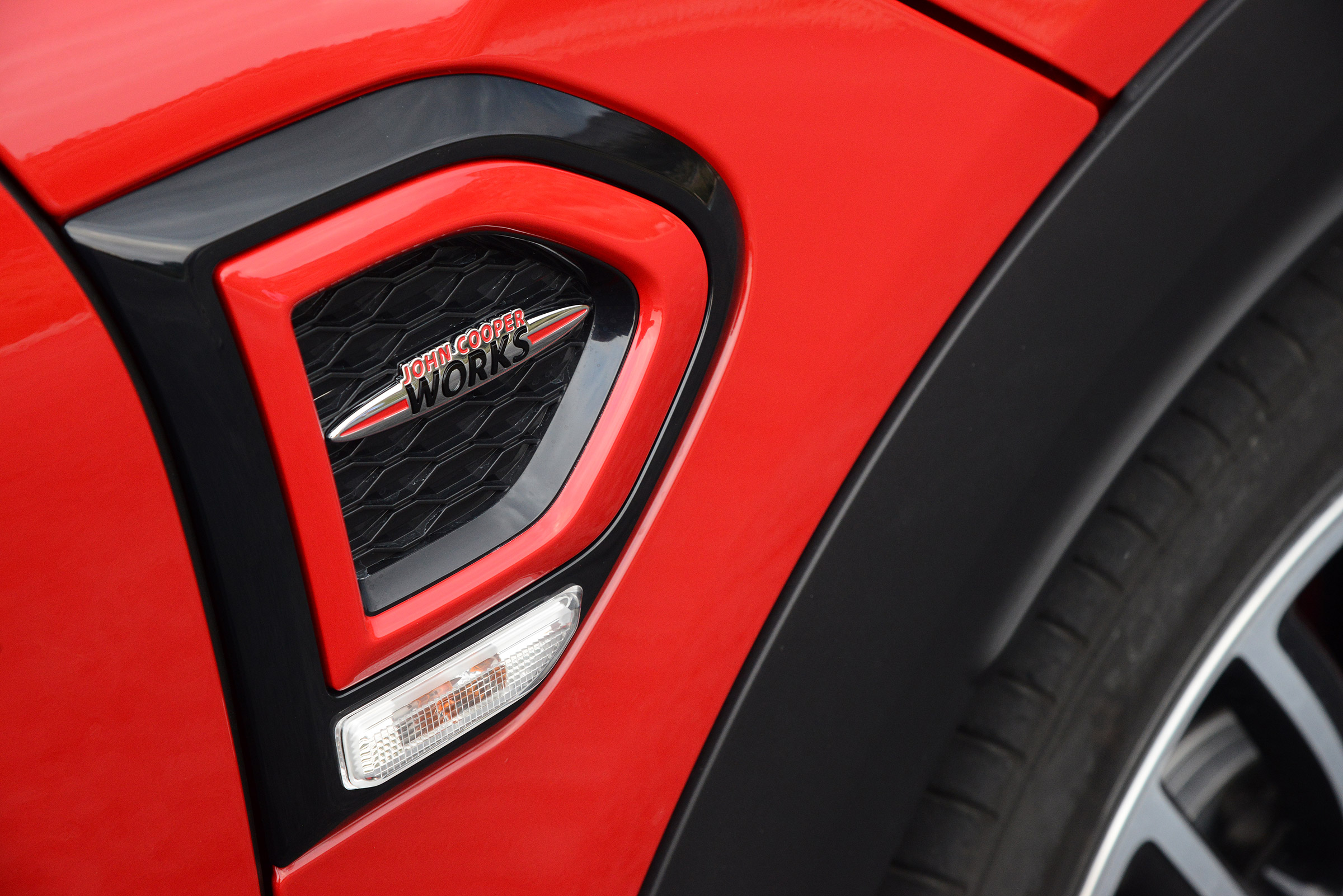 MINI JCW Countryman - JCW badge