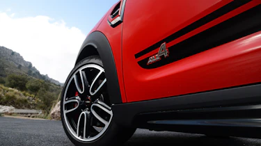 MINI JCW Countryman - side profile