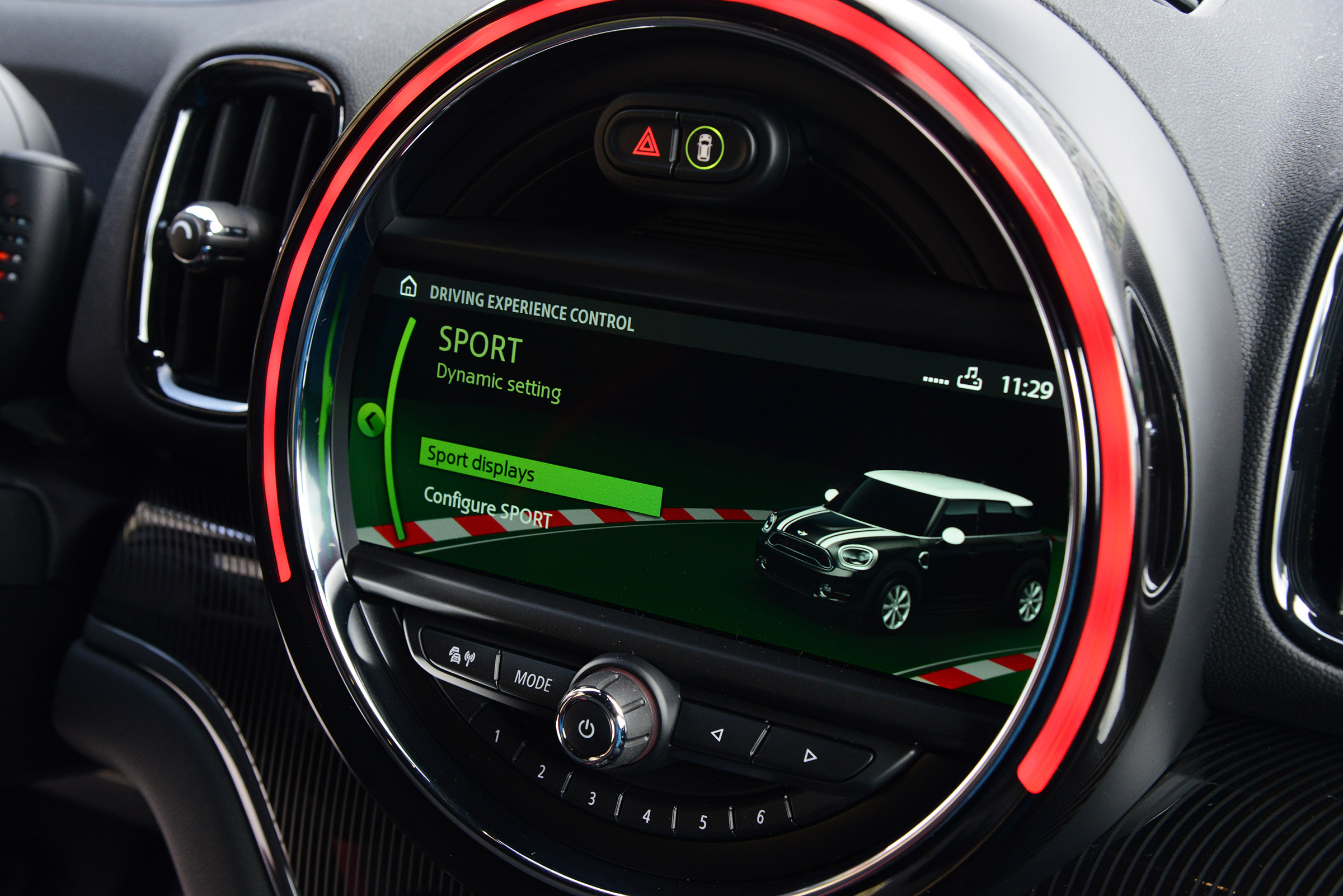 MINI JCW Countryman - infotainment