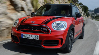 MINI JCW Countryman - front action