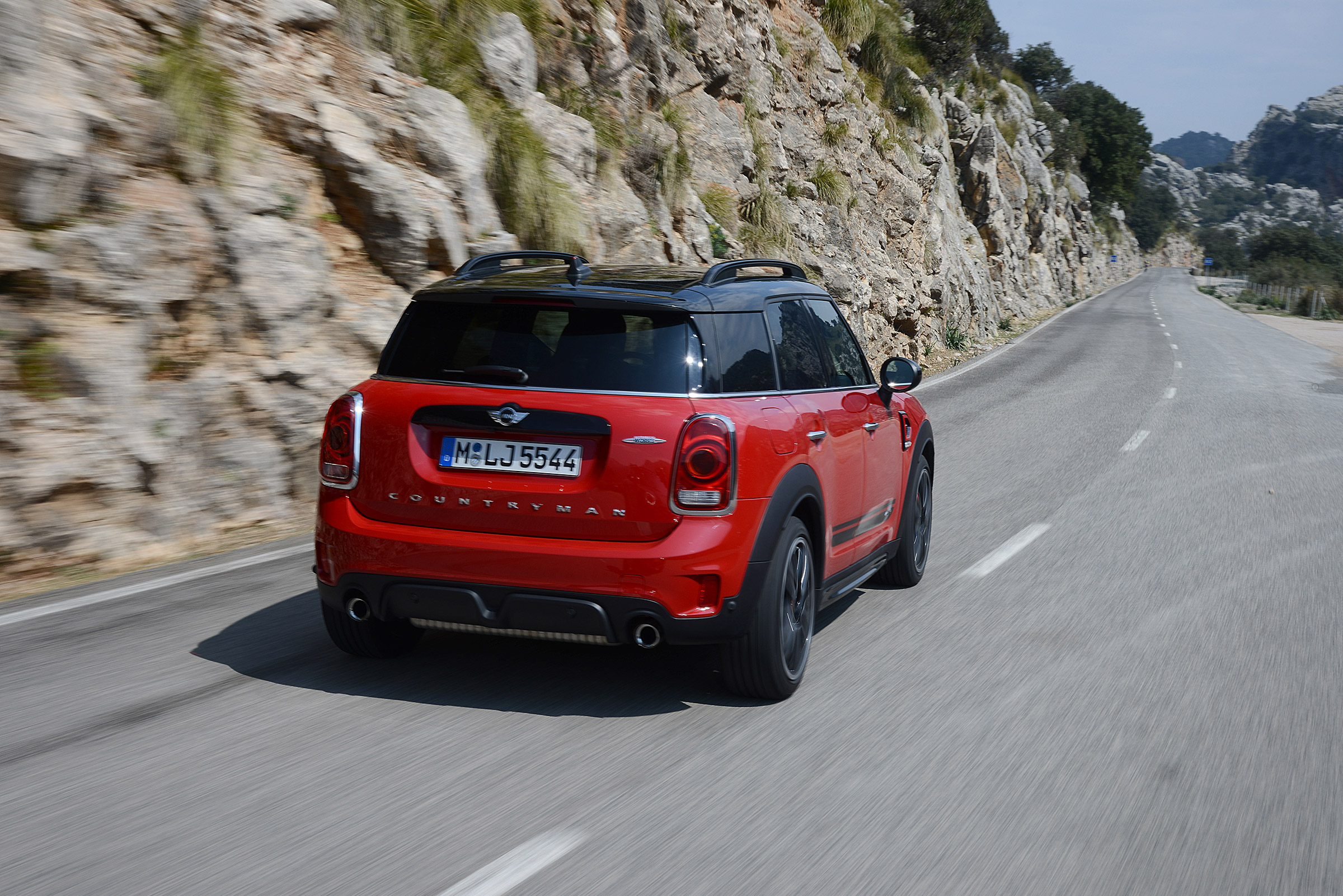 MINI JCW Countryman - rear tracking