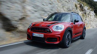 MINI JCW Countryman - front tracking