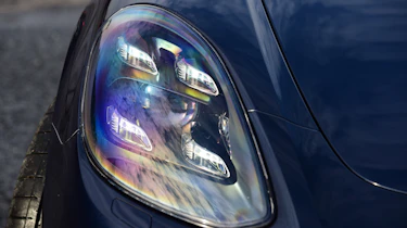 Porsche Panamera - front light detail
