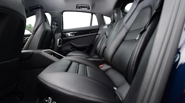 Porsche Panamera - rear seats