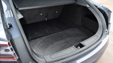 Tesla Model S - boot