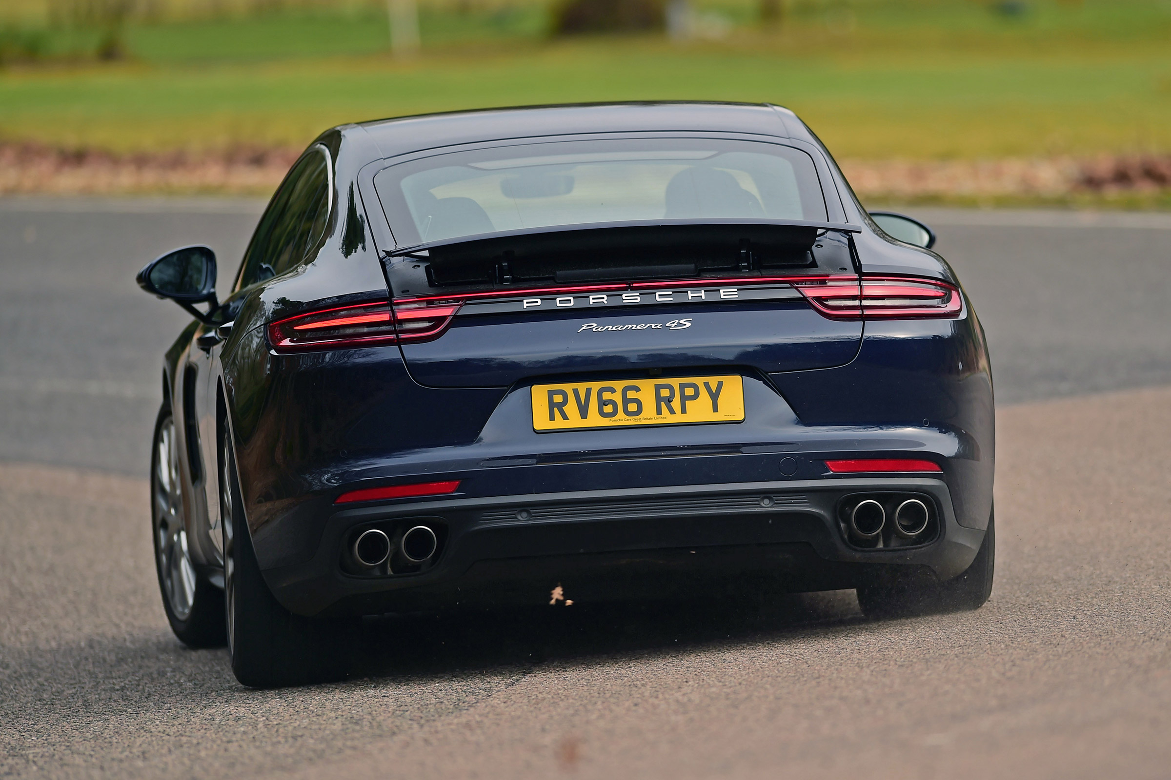 Porsche Panamera - rear cornering