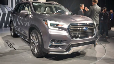 subaru ascent concept front quarter