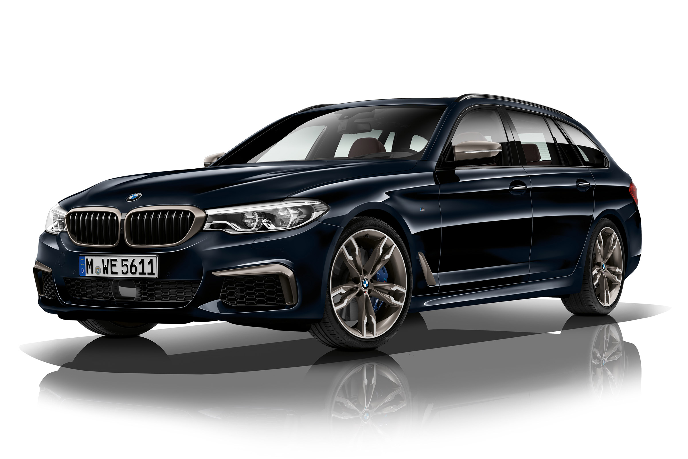 BMW M550d xDrive Touring - front 