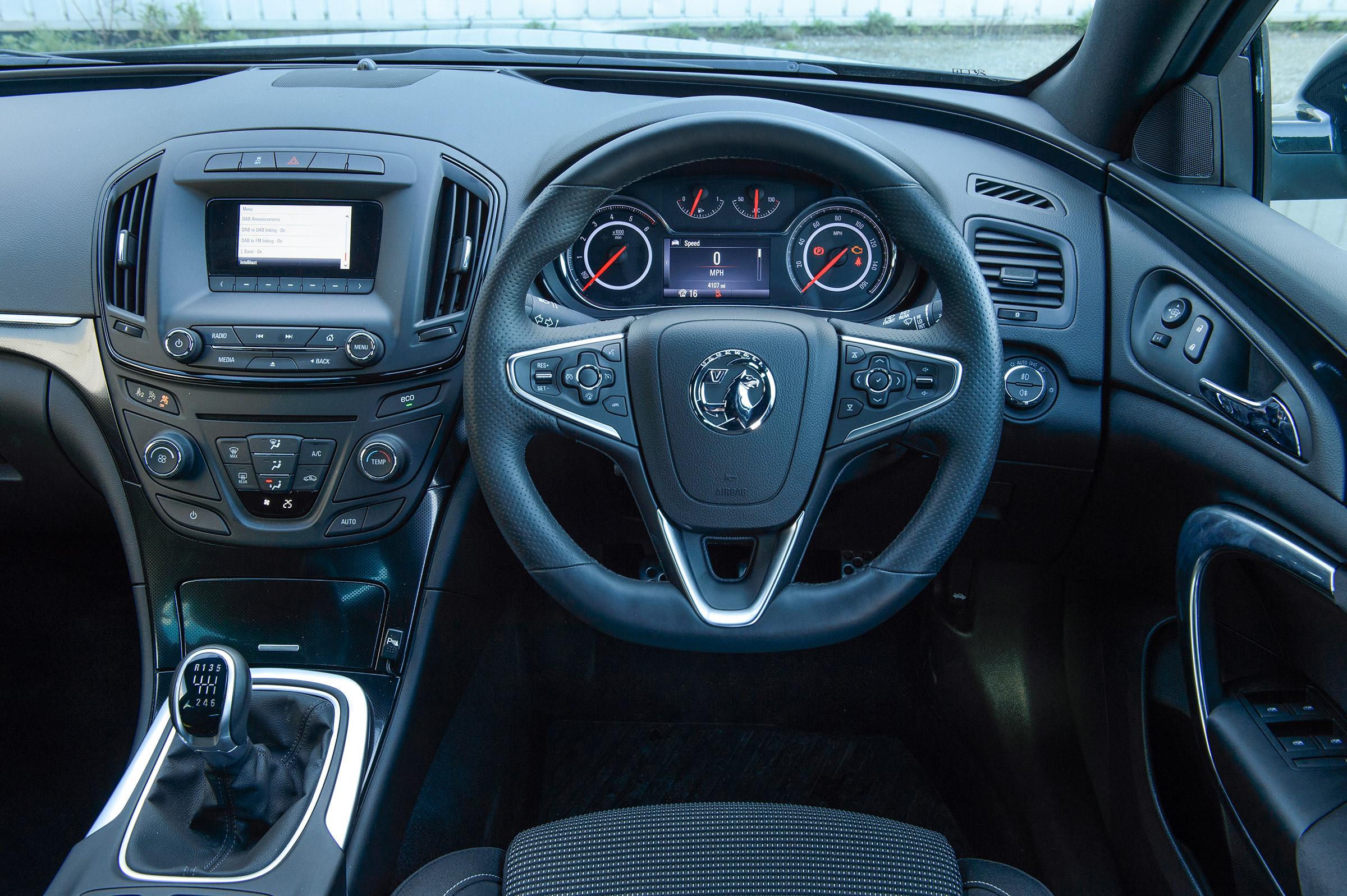 Used Vauxhall Insignia - dash