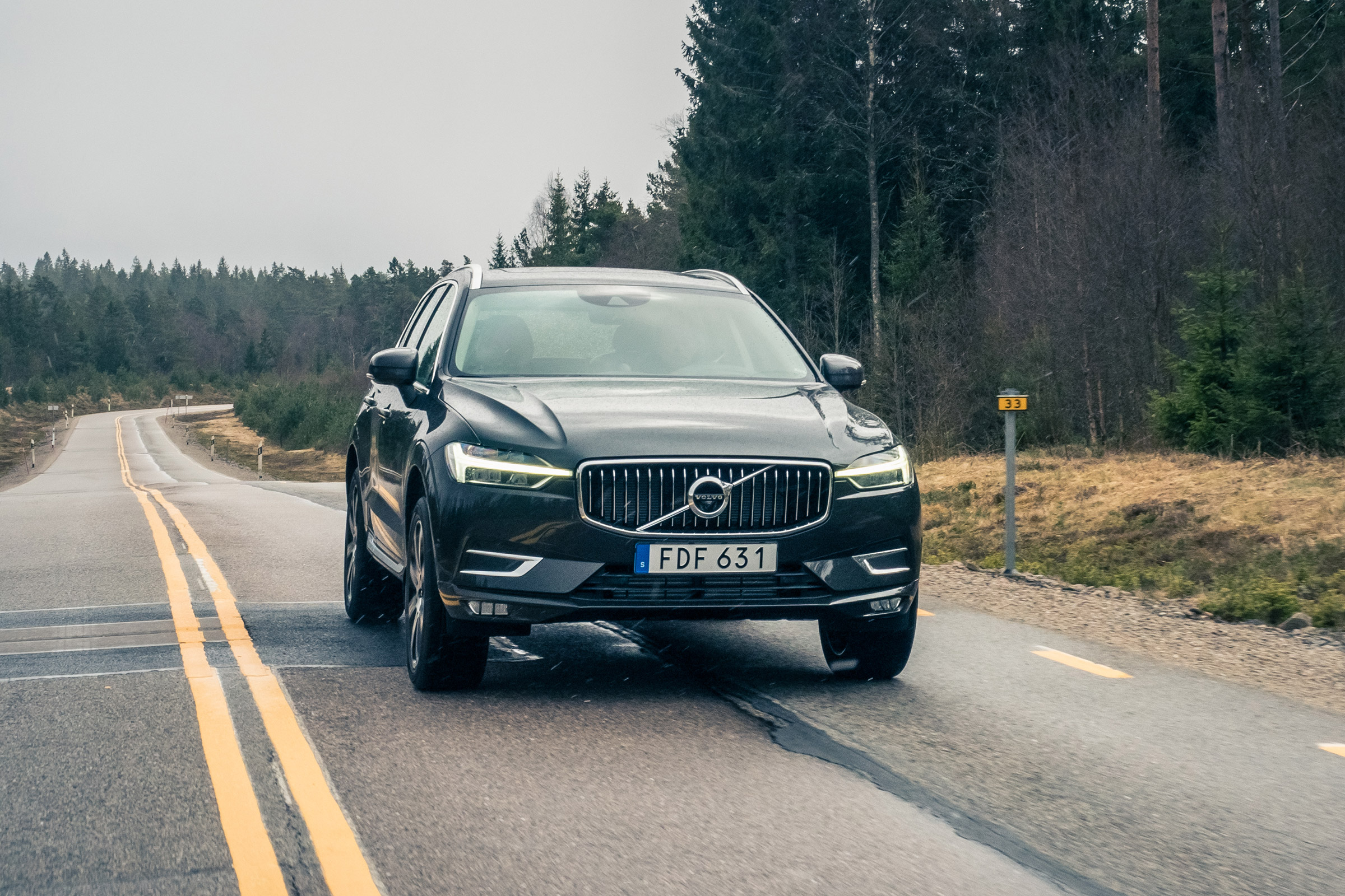 Volvo XC60 ride review - front tracking