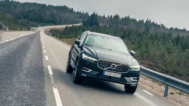 Volvo XC60 ride review - front panning