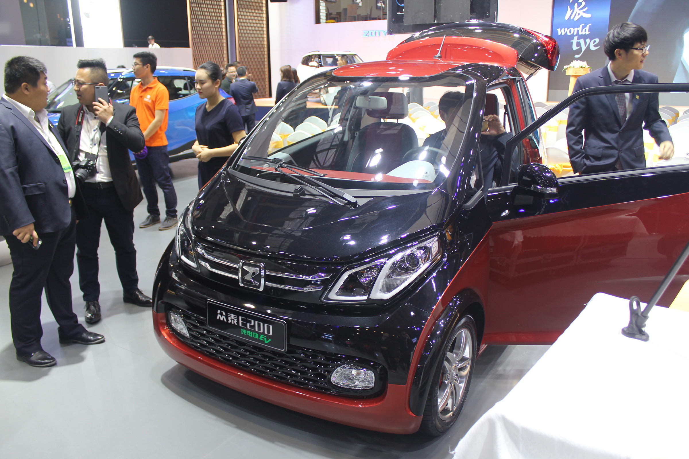 Zotye E200